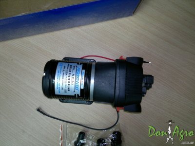 Fotografia de Bomba para agua FLOPOWER 12v - 17 Lts - 40PSI Bomba para agua FLOPOWER 12v - 17 Lts - 40PSI
