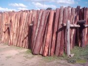 Postes de quebracho colorado