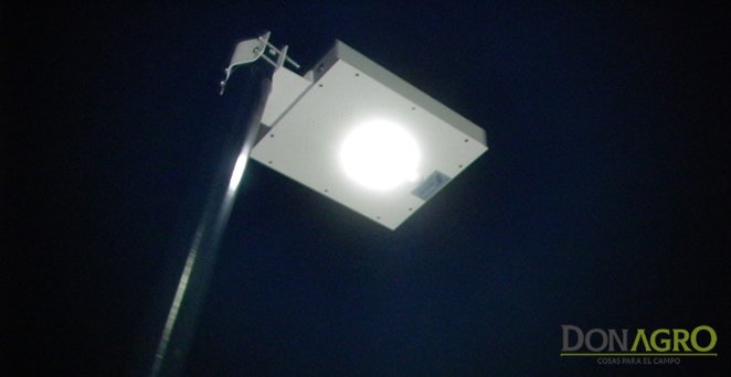 Farola luminaria solar LED 15w autonoma