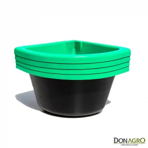 Bebedero plastico alta resistencia Equinos 40x40