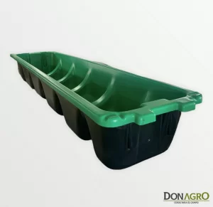 Comedero/ bebedero Plastico Alta Resistencia 200 x 0.50m