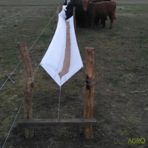 Comedero Lona 112 x 25 mts 200g/m Reforzado con Ojales