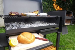 Parrilla Tromen Pampeana con Base y Fogonero